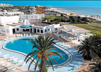 LES COLOMBES  3*